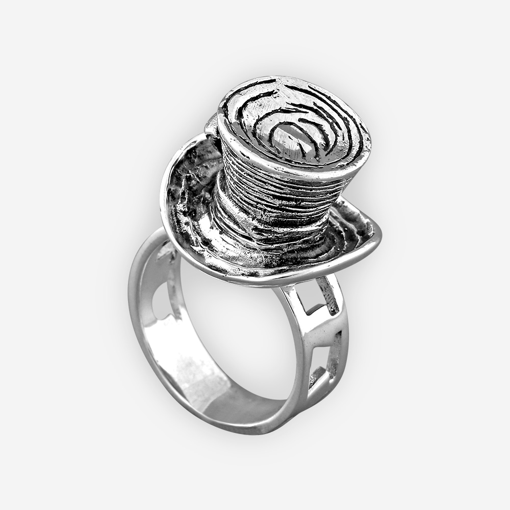 Anillo Sombrero Loco de plata inspirado por Alicia en el País de las Maravillas.