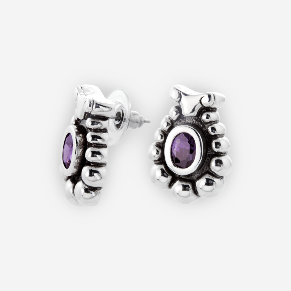 Aretes con poste, hechos de Plata .925 con Diseño Abstracto y Zirconia Cúbica.