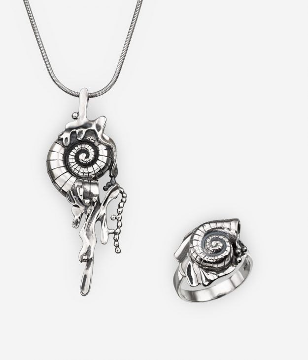 The Sea Bottom jewellery collectionis crafted out of sculpted 925 sterling silver with an oxidized finish